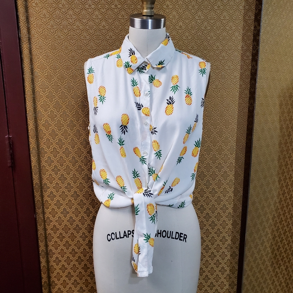 Pineapple button up Sleeveless Shirt - Picture 1 of 4
